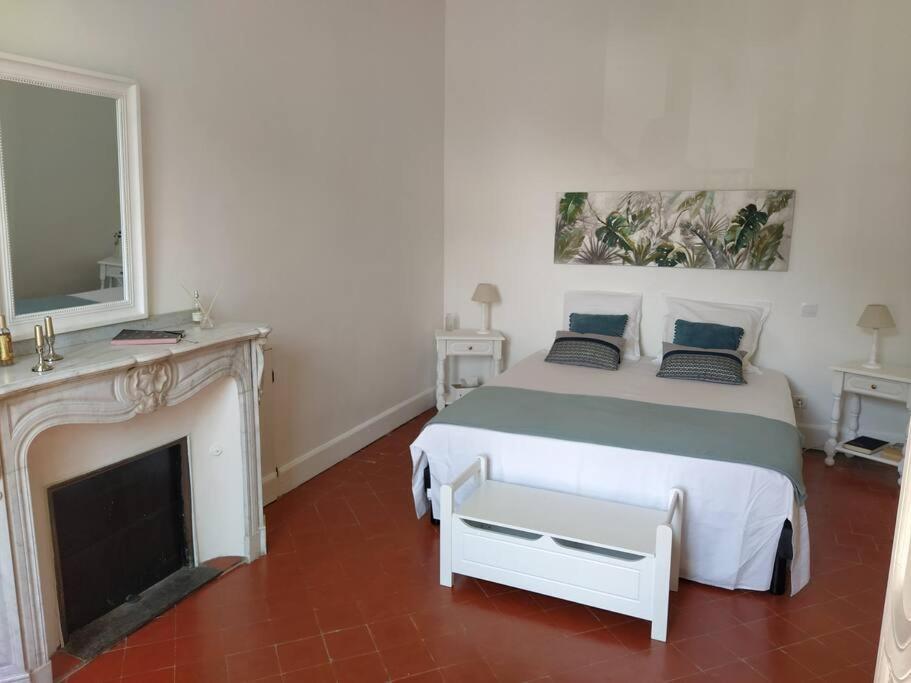 Appartement Avec Balcon, Bord Du Canal, Wifi. 纳博讷 外观 照片